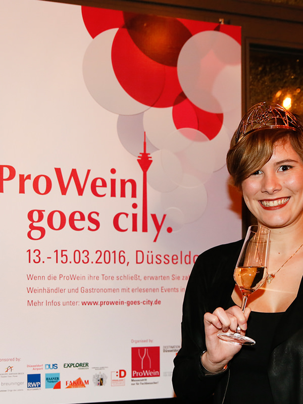 Prowein goes City - mit der Weinkönigin 2016 Josefine Schlumberger